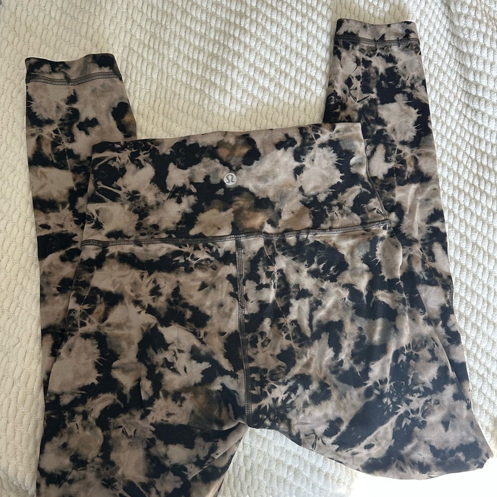 lululemon athletica Leggings - Black and Brown Tie-Dye
